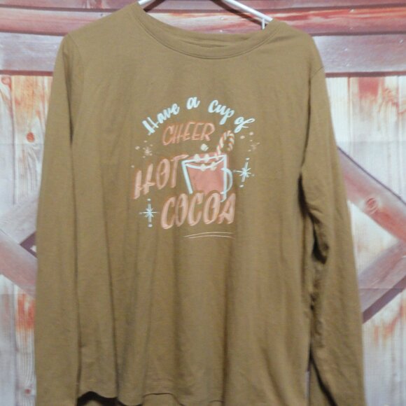 Sonoma Tops - Cute Hot Cocoa long sleeve T, Nice shape